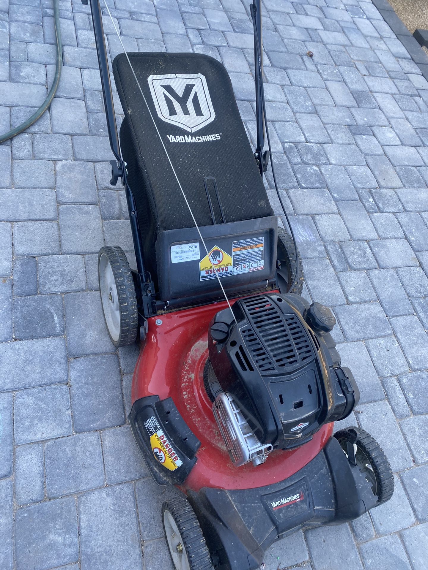Briggs Stratton 21 Yard Machine 550ex 140cc