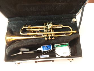 Vintage 1962 F.E. Olds & Son Ambassador B♭ trumpet, crafted at the historic Fullerton, California factory (Serial Number: 390593).