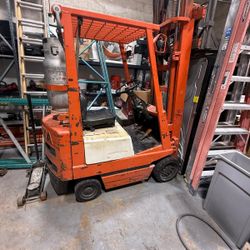 Forklift Working Perfect