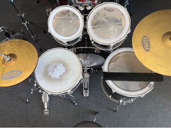 Drum set Yamaha Rydeen mint condition..$175 OBO