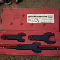 Clutch wrench