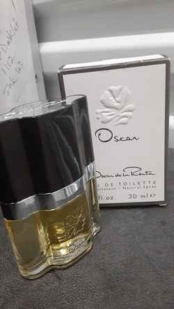 Oscar de la Renta perfume 1.0 oz.