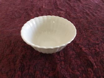  White Fruit Bowl