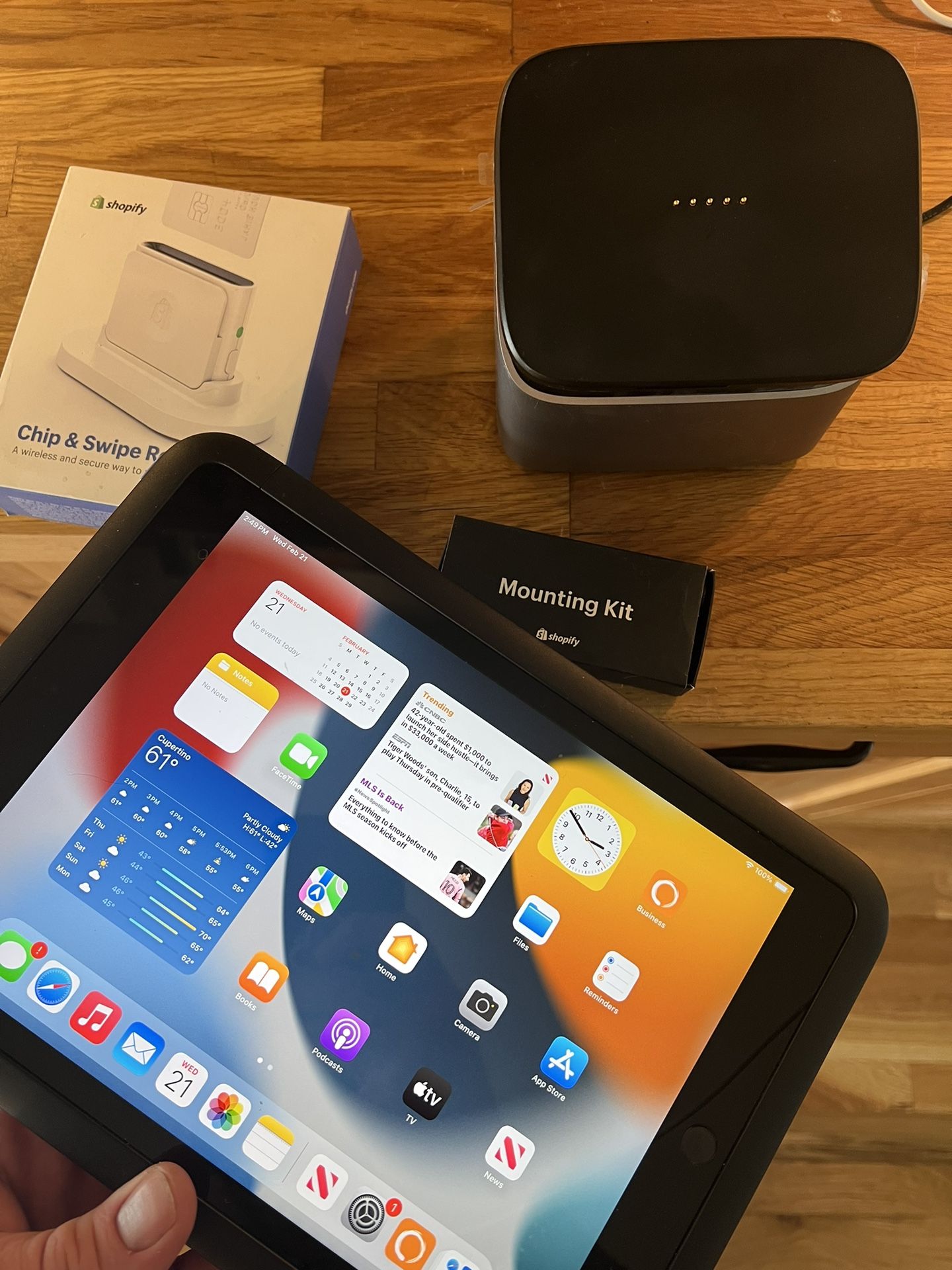 Shopify Retail Setup - Stand, iPad, Card Reader, Mounting Kit