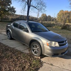 2012 Dodge Avenger (roller) No Engine