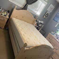 Solid Wood Full Size Bed Frame + Box Spring – Sturdy & Classic