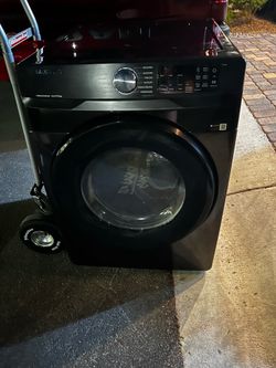 Black Samsung Washer and gas dryer