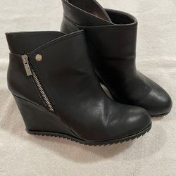 Kenneth Cole Reaction Black Boot