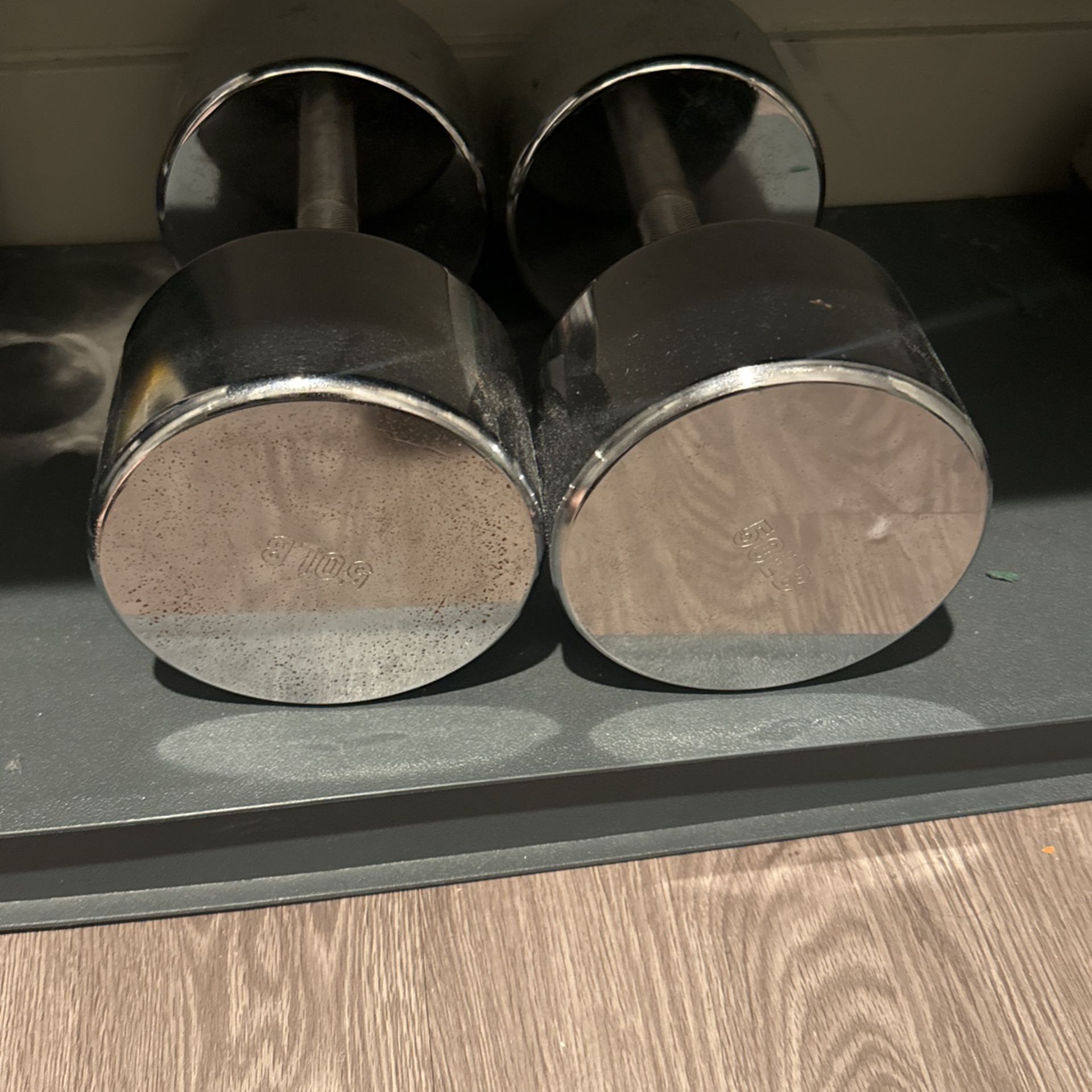 Set Of 2 50 Lb Weights