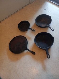 Cast Iron Skillet Set of 4