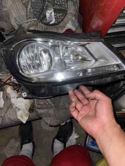 Mercedes Headlight W204 C250/300 Models 08-14