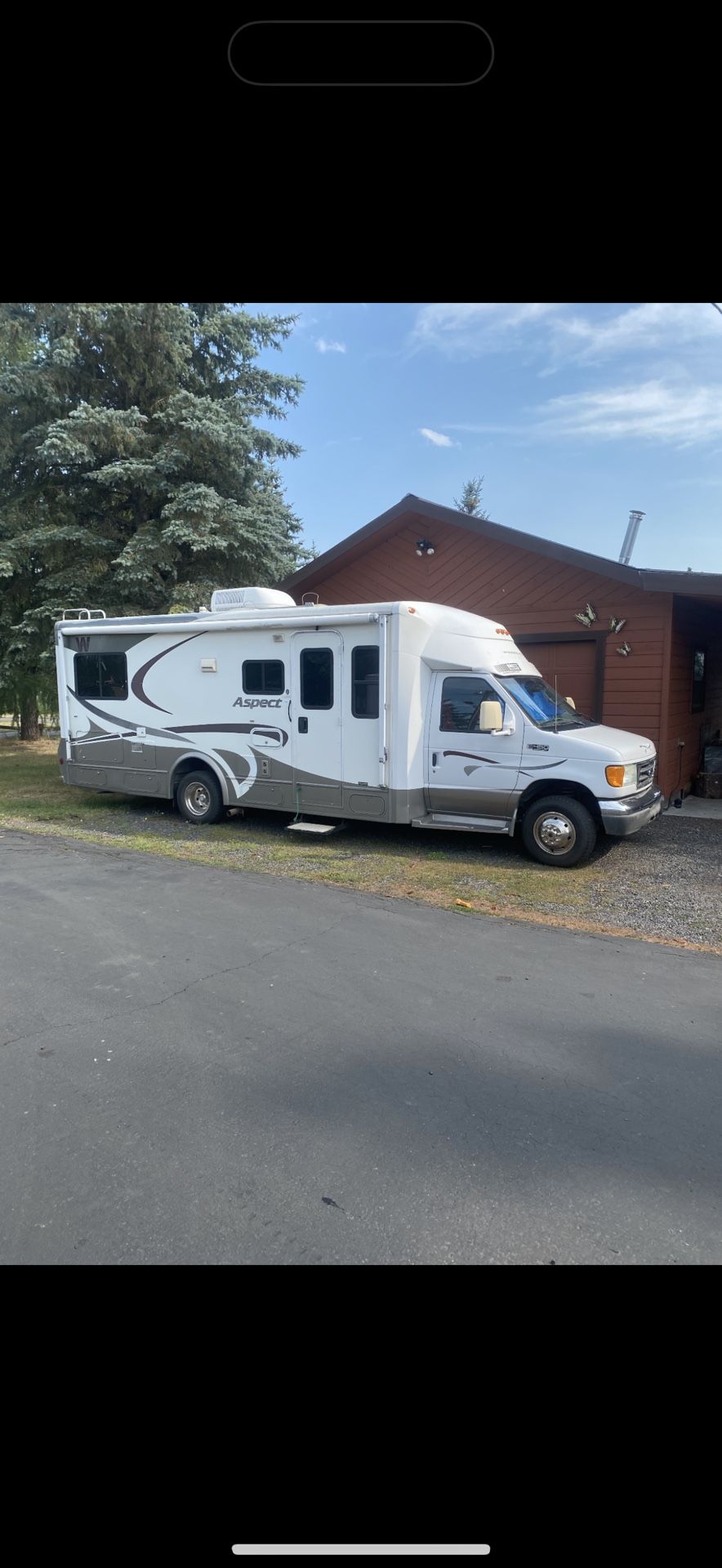 2005 Winnebago RV Aspect