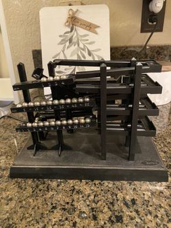 Vintage ARROW Electric Ball Clock Complete w/ Metal Balls