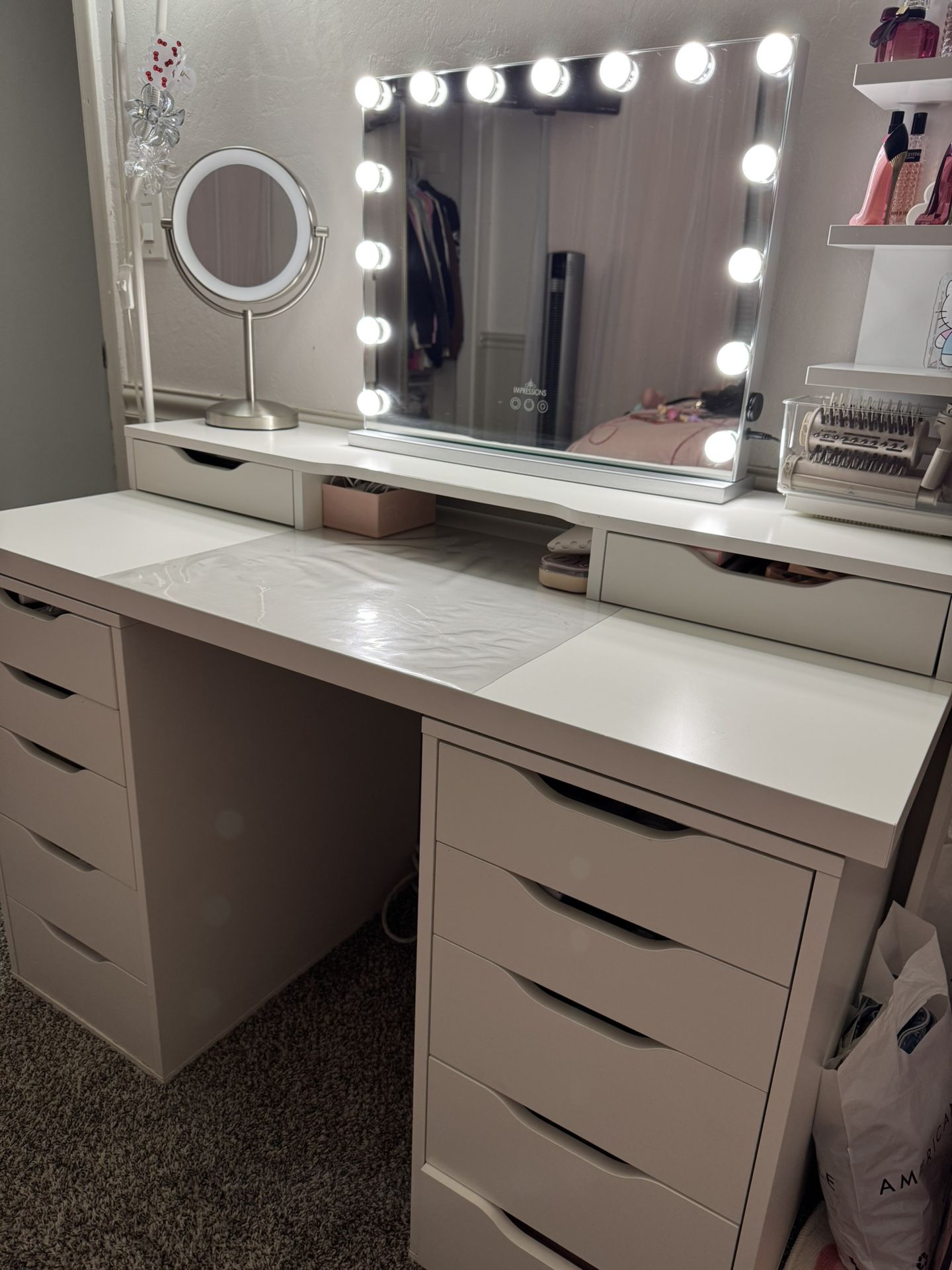 Makeup Vanity