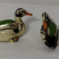SET OF 2 MINIATURE DUCK SCULPTURE FIGURINES 2" 