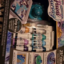 Paint Pouring Kit 