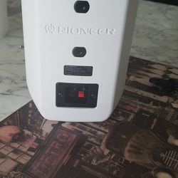 Pioneer Speakers 