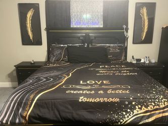 King Size 5 Pieces Solid Wood Bedroom Set Rooms To Go Custom Black & Gold