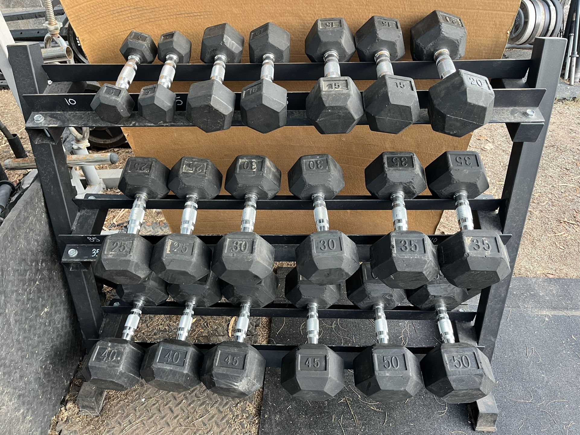 5-50lb Hex Rubber Dumbbell Set With Rack