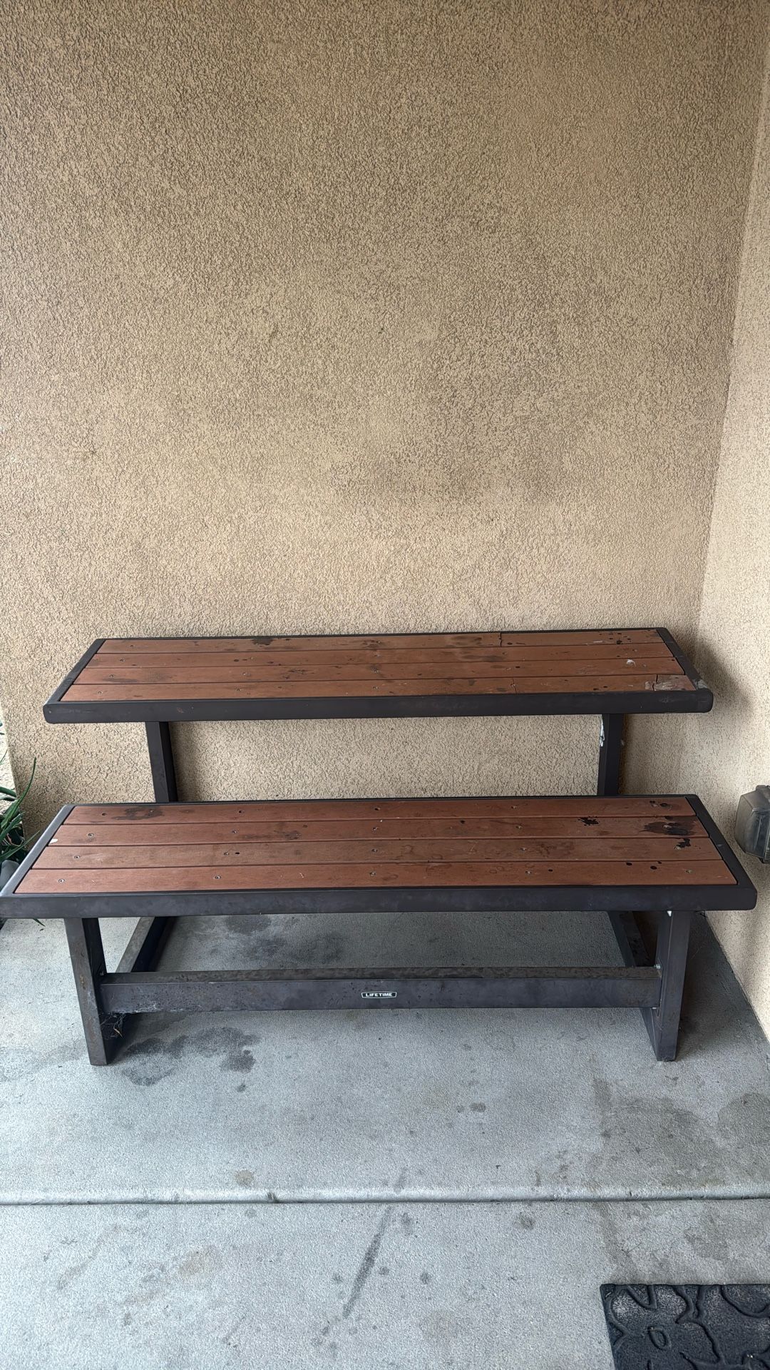 Bench/table