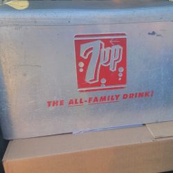 Vintage 7up Aluminum Cooler