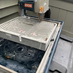 RYOBI WET TILE SAW