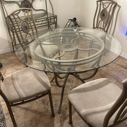Elegant  7 Piece Dinette  Set