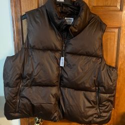 Old Navy Puffer Vest