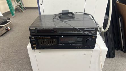 Jvc stereo amp and tuner