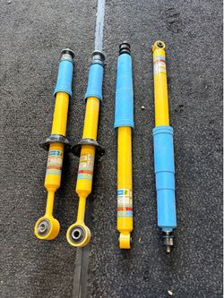 NEW OEM Toyota Tacoma TRD Off Road Bilstein shocks struts set 48(contact info removed)0