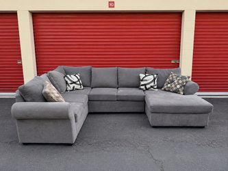 FREE DELIVERY & INSTALLATION GRAY SECTIONAL COUCH