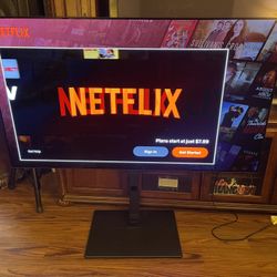  LG 65” 4K HDR Smart OLED TV with an α7  HDR and integrated LG ThinQ AI With New Remote. $500 OBO