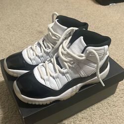 Jordan 11 size 6.5