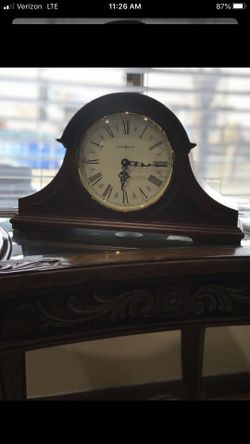 Howard Miller mantel Clock