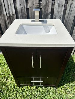 Bathroom Vanity Set