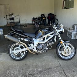 Suzuki motorcycle 