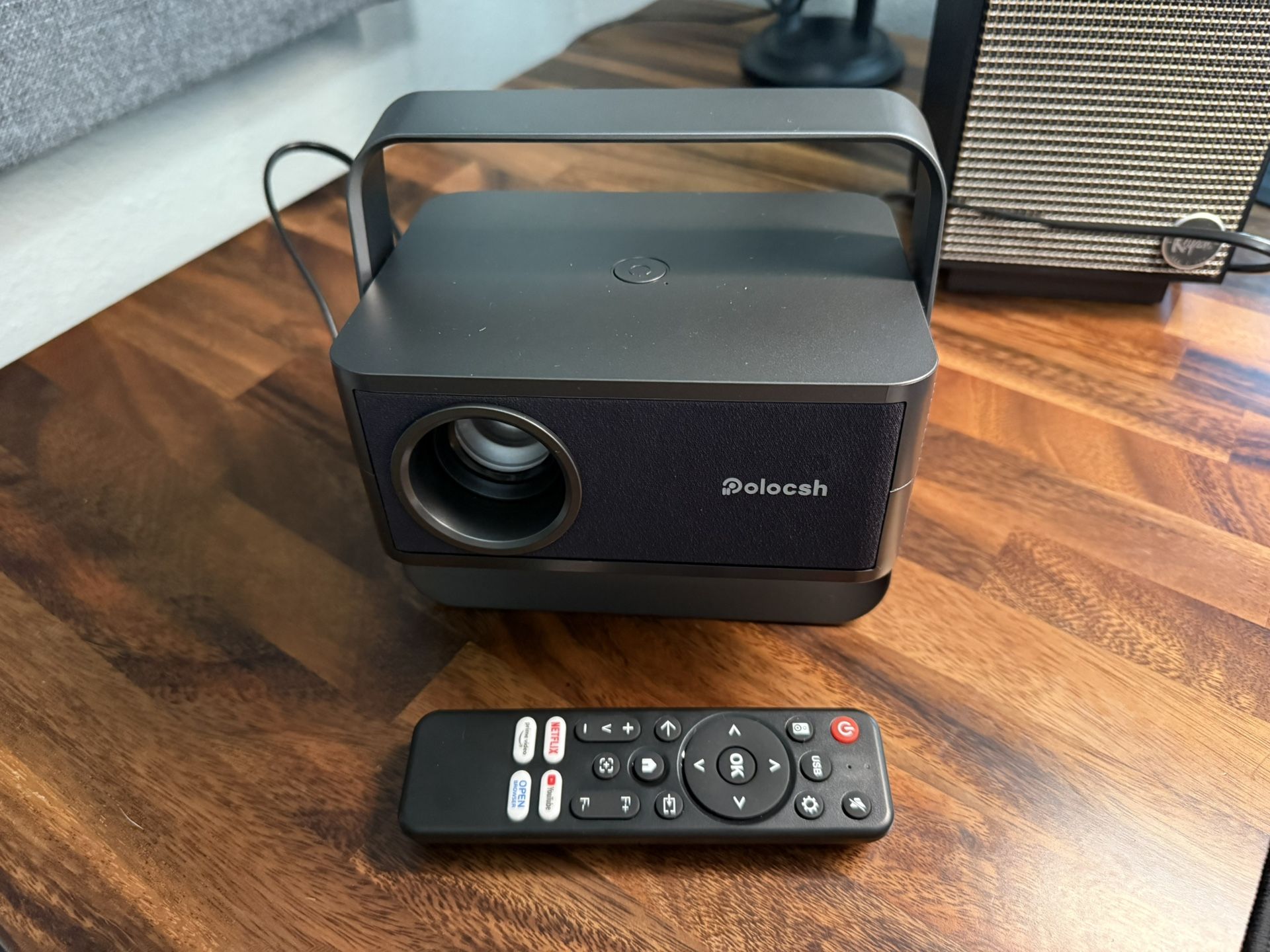 Polosch Projector