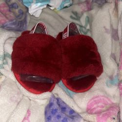 Uggs Kids Slippers Toddler Size 6