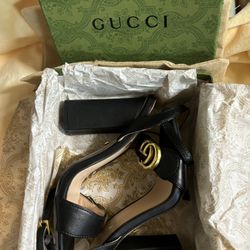 Heeled Beauiful Strappy Sandals. Size 36. Brand New