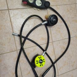 Sea Regulator W/ 2 Mouthpieces And Gauge