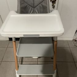 Skip Hop Baby High Chair – Gray & White, Wooden Legs, Removable Tray