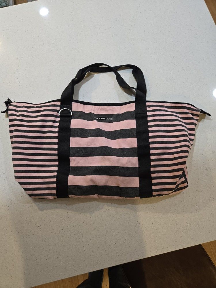 VS Victoria's Secret Duffle Bag