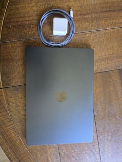 2025 MacBook Air 15" - 16GB RAM - 256GB HDD