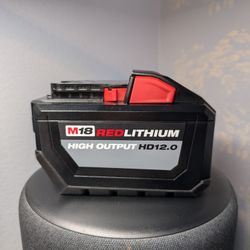 Milwaukee M18 RedLithium High Output HD 12.0 Battery Pack