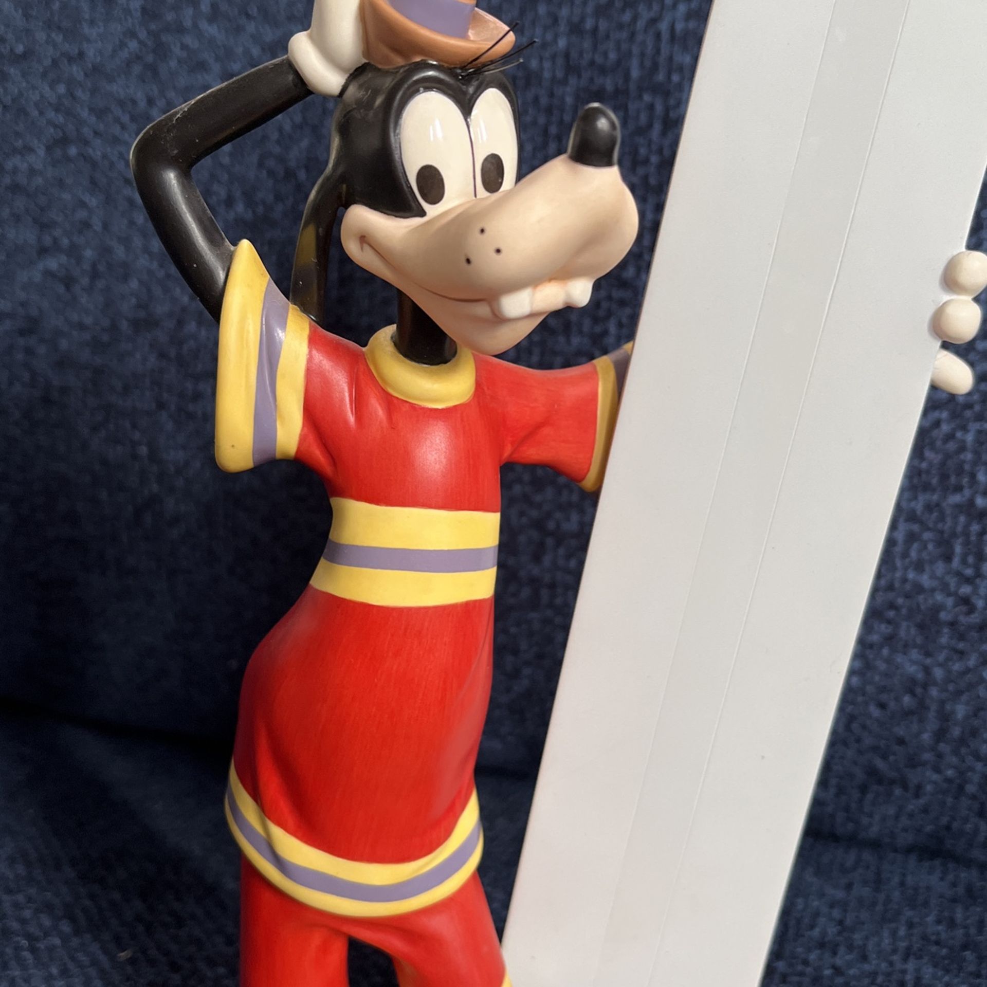 Hawaiian Holiday Swell Surfer Goofy