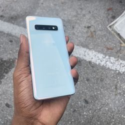 UNLOCKED SAMSUNG S10/ READY FOR USE