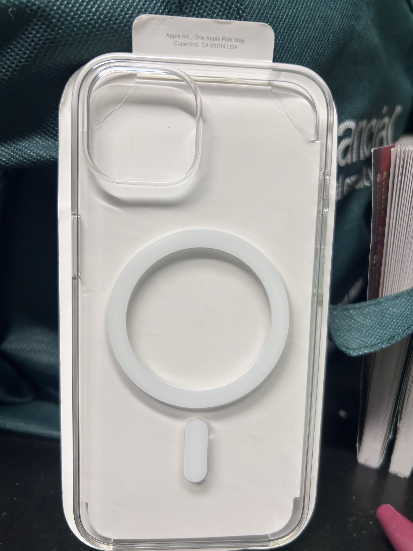 Apple, clear MagSafe case for iPhone 14