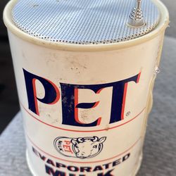 Vintage Transitor Radio PET