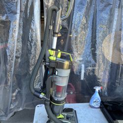 Hoover Wind Tunnel 3 Channel Suction