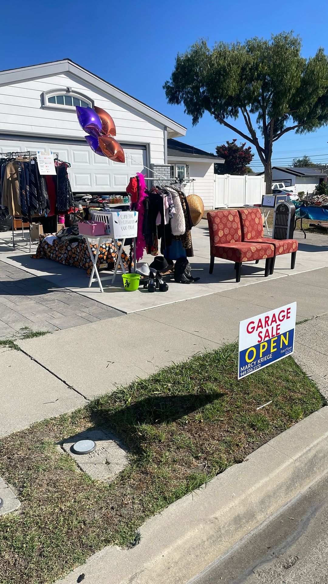 Brentwood community Garage Sale 